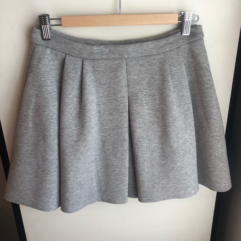 Grey skirt